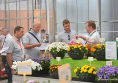 Visitors interested in the plants of Schneider Youngplants.